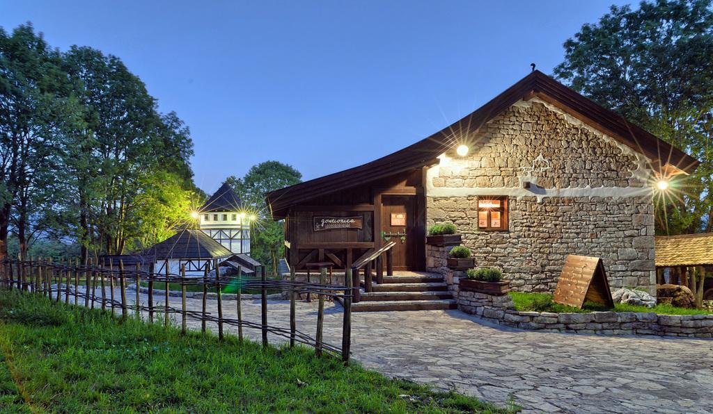 Farm Stay Cardaklije คูเลนวาคูฟ ภายนอก รูปภาพ