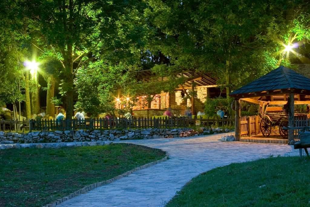 Farm Stay Cardaklije คูเลนวาคูฟ ภายนอก รูปภาพ