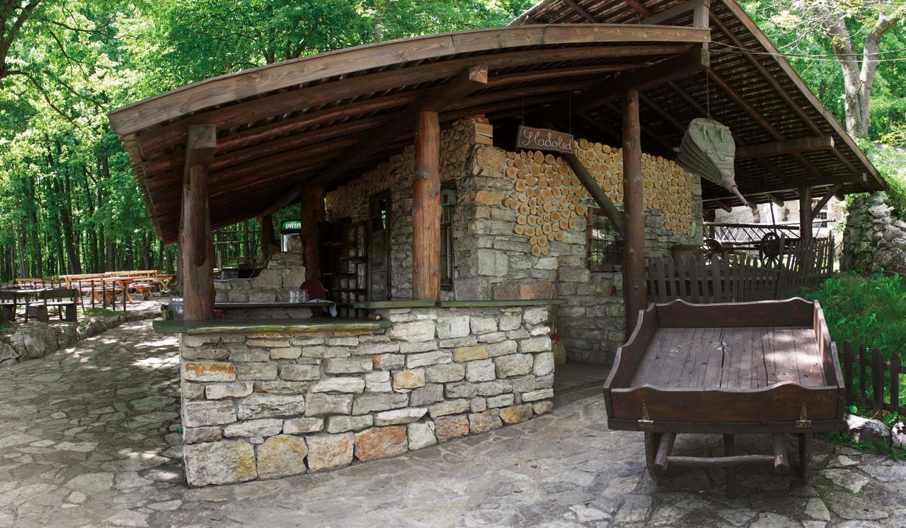 Farm Stay Cardaklije คูเลนวาคูฟ ภายนอก รูปภาพ