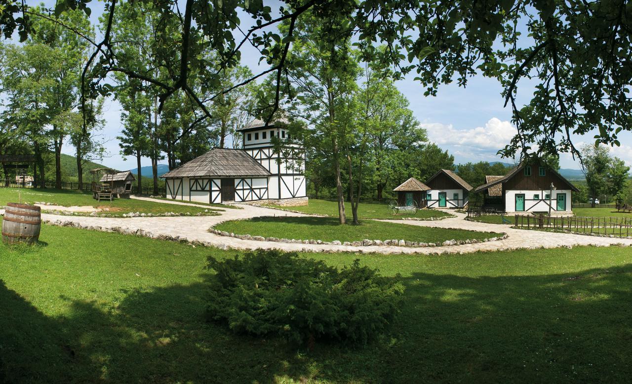 Farm Stay Cardaklije คูเลนวาคูฟ ภายนอก รูปภาพ